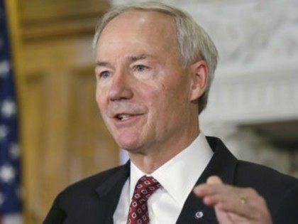 hutchinson-AP-420x315.jpg